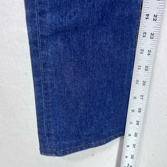 True Religion Straight Leg Flap Pocket Jeans Womens 27 waist Medium wash 1822 - Picture 9 of 13